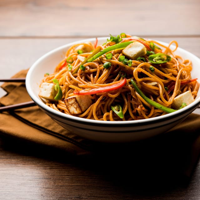 Hakka Noodles.